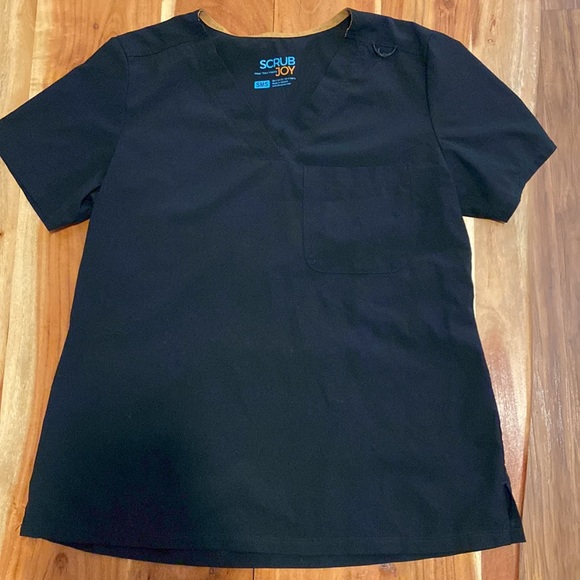 Scrub Joy scrub set - 2 tops (small)and 1 bottom(mediu - Picture 5 of 5